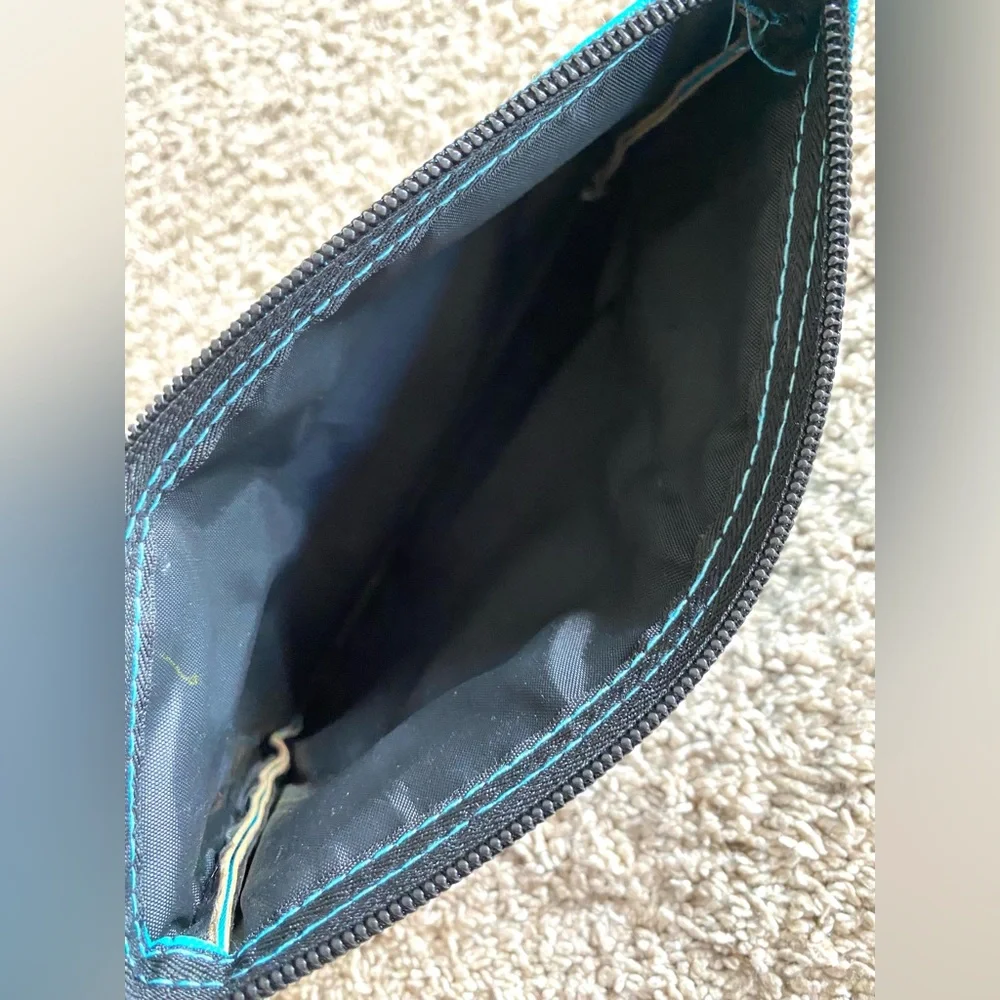 R. Nichols Travel Bag - Picture 5 of 6